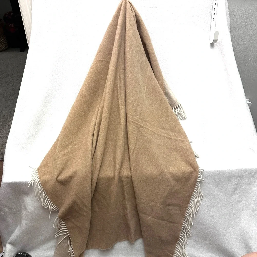 Luna Luxury Home Collection Wool Cashmere 54x56 Throw Blanket Italy Camel Cream